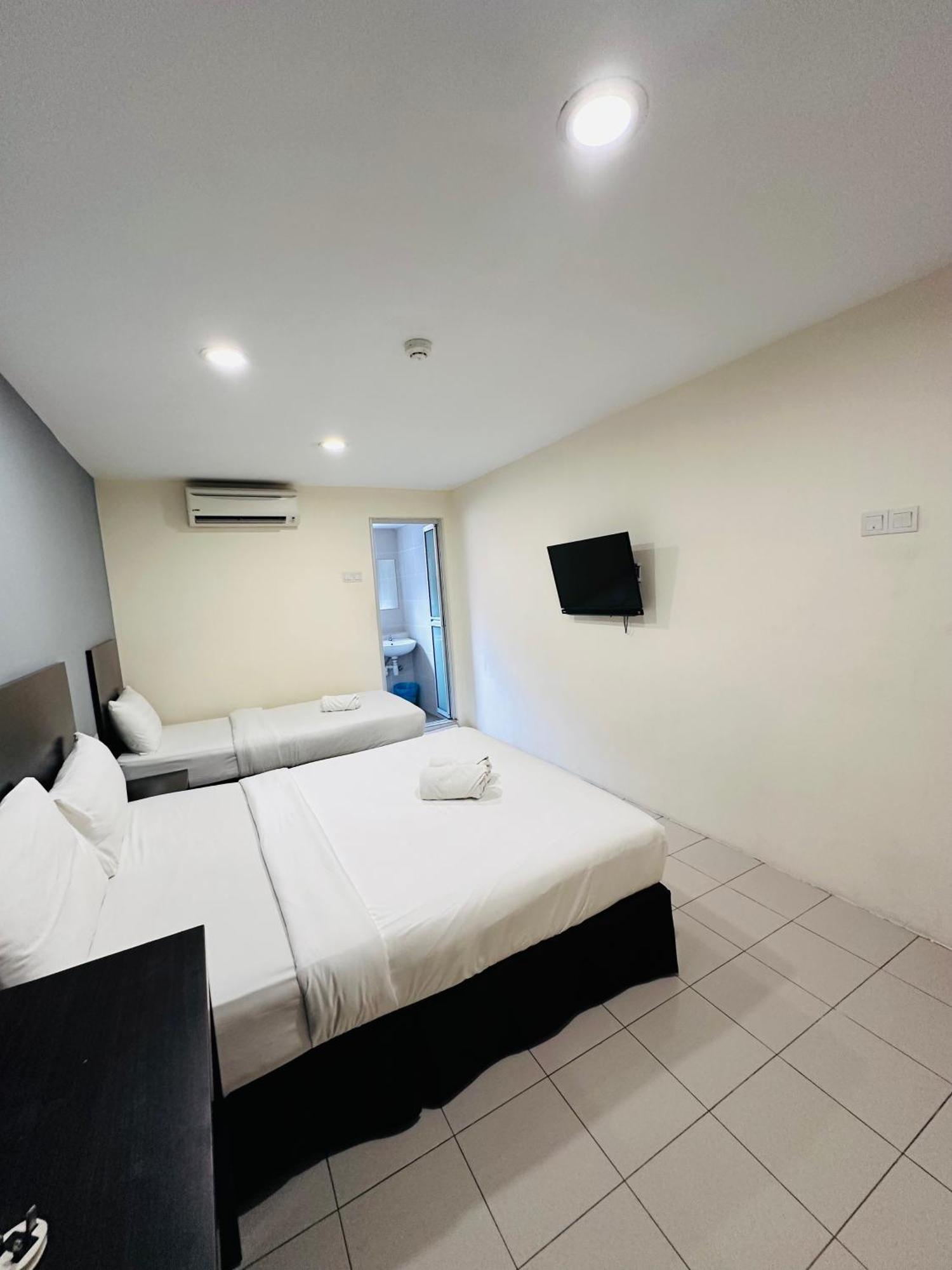Your Hotel كلانغْ المظهر الخارجي الصورة
