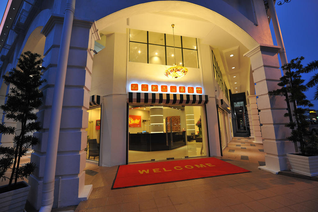 Your Hotel كلانغْ المظهر الخارجي الصورة